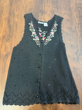 Capacity Vintage Black Floral Embroidered Knit Button-Up Vest